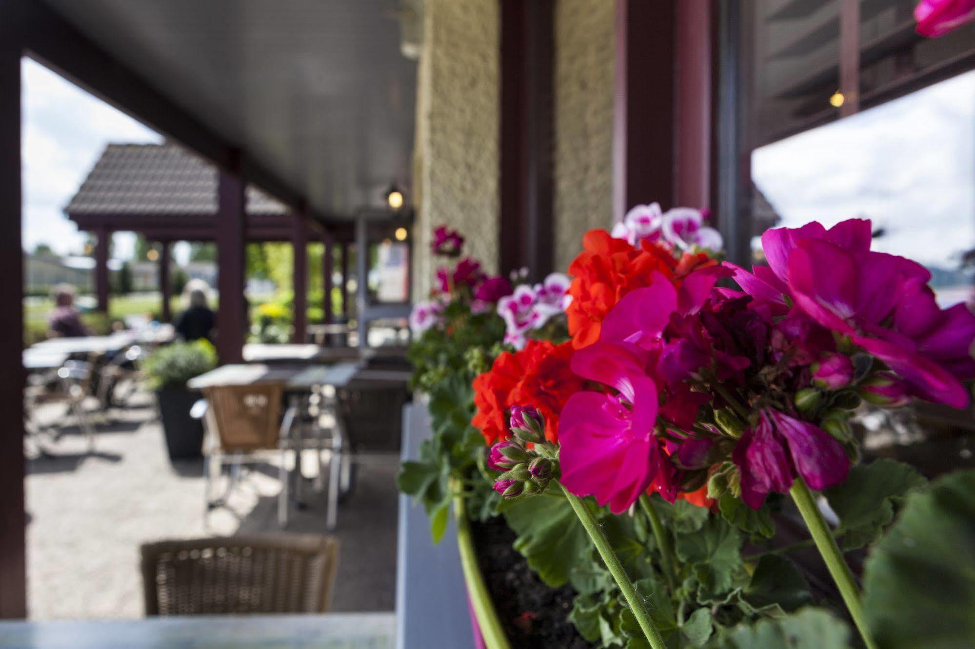 Sure Hotel By Best Western Rouvignies Valenciennes Екстер'єр фото
